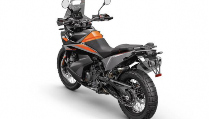 KTM 890 Adventure MY 2023, caratteristiche e prezzi - Foto 5 di 5