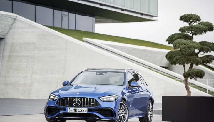 Mercedes-Benz Italia punta al segmento luxury e standardizza la distribuzione  - Foto 10 di 13