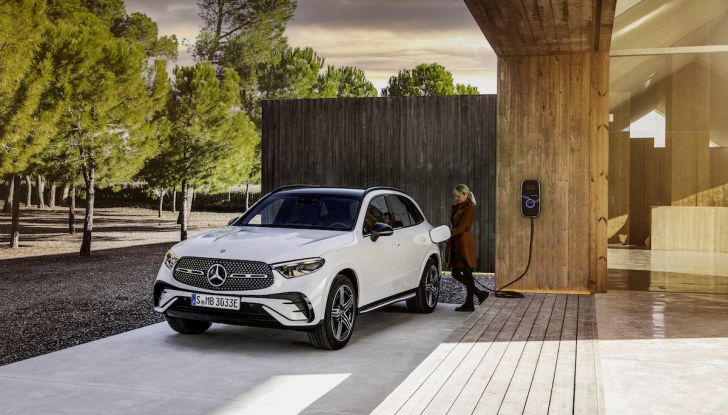 Mercedes-Benz Italia punta al segmento luxury e standardizza la distribuzione  - Foto 13 di 13