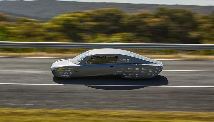 Sunswift 7: il prototipo elettrico da record con 1000 km di autonomia - Foto 2 di 7