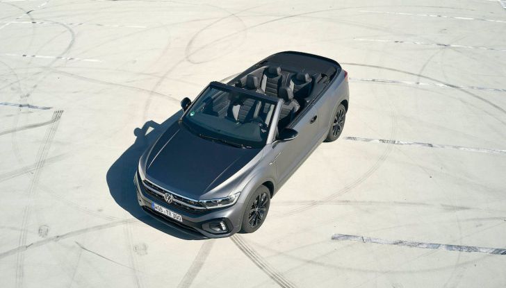 Volkswagen T-Roc Cabriolet, arriva la versione limitata “Edition Grey” - Foto 18 di 18