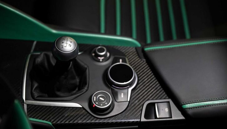 Alfa Romeo presenta la Giulia SWB Zagato, Coupé da sogno su base Quadrifoglio - Foto 16 di 17