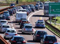 Primo weekend di grandi rientri: bollino rosso sulle strade italiane