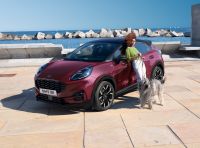 Ford Puma: la nuova versione top di gamma è la Vivid Ruby Edition