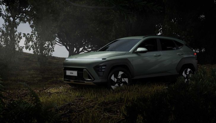 Hyundai Kona 2023: prime foto ufficiali, sarà elettrica e ibrida - Foto 2 di 5