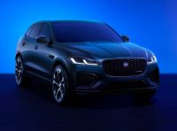 Jaguar F-Pace 2023: più autonomia per la P400e ibrida plug-in