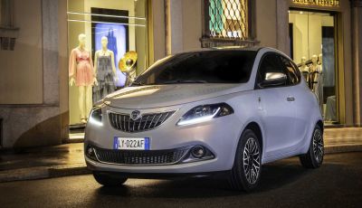 Lancia Ypsilon: listino prezzi e allestimenti del MY2023