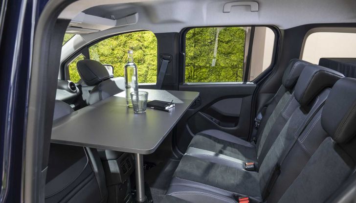 Mercedes EQT: la Classe T diventa elettrica… e può trasformarsi in un camper! - Foto 12 di 17