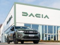 Dacia da record nel 2022: Sandero è l’auto più venduta e il 2023 si apre bene!