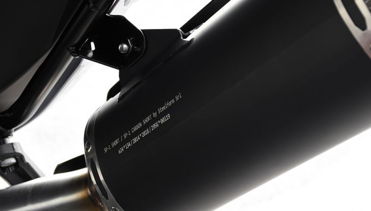 HP Corse e Husqvarna Norden 901: per superare i confini del mondo - Foto 8 di 18