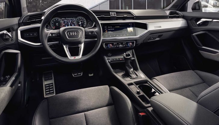 Audi introduce il pacchetto Identity Black per A3, Q3 e Q5 - Foto 7 di 7