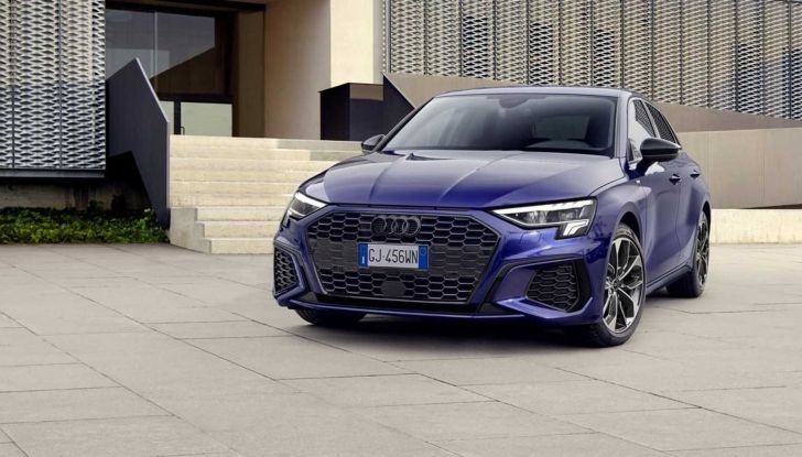 Audi introduce il pacchetto Identity Black per A3, Q3 e Q5 - Foto 1 di 7