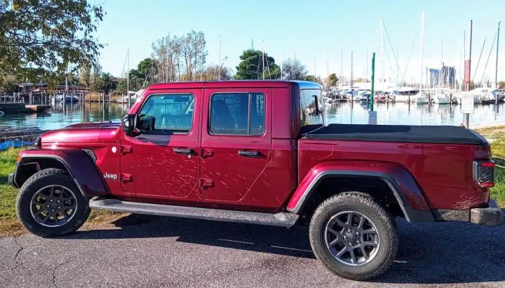 Jeep Gladiator test drive dell’infaticabile pick-up - Foto 15 di 17