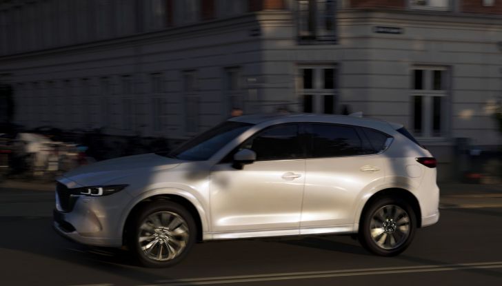 Mazda CX-5 2023: disponibile anche in versione mild-hybrid - Foto 4 di 10