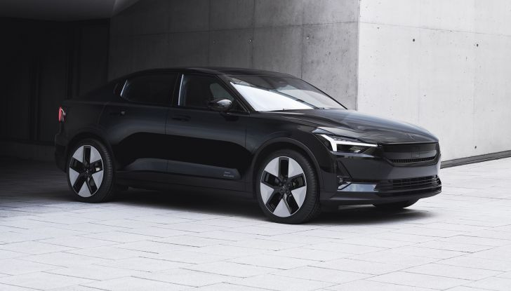 Polestar 2: presentato il restyling, ordinabile da fine febbraio - Foto 7 di 8