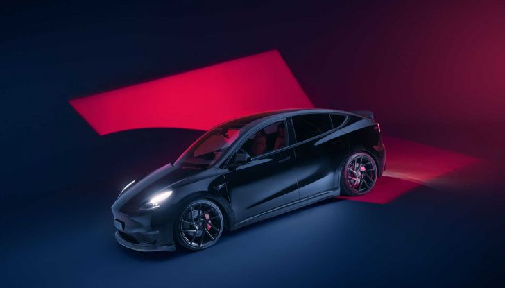 Tesla Model Y: con Novitec diventa ancora più aggressiva - Foto 2 di 10