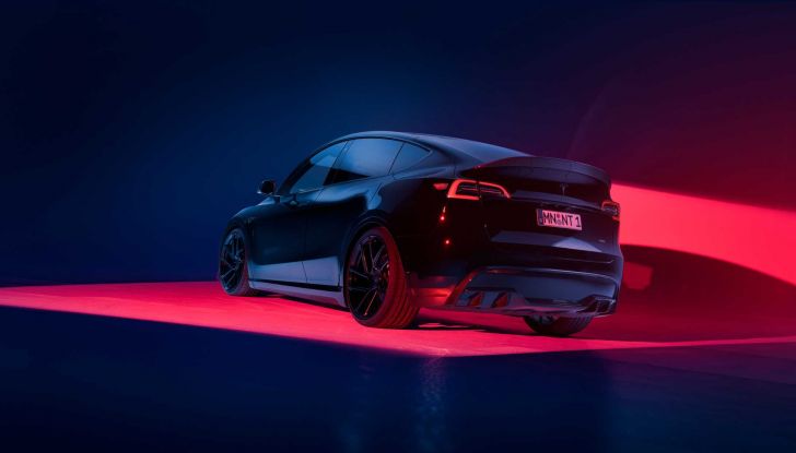 Tesla Model Y: con Novitec diventa ancora più aggressiva - Foto 4 di 10