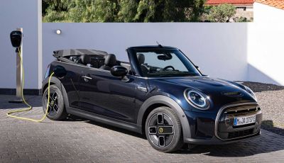 Mini Cooper SE Cabrio: l’elettrica en-plein air!