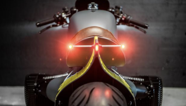 Iron Annie, la BMW R18 ispirata alla storia dell’aviazione - Foto 8 di 14