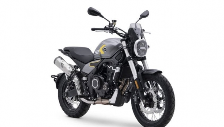 Voge Trofeo 525ACX: 100% spirito scrambler - Foto 10 di 11