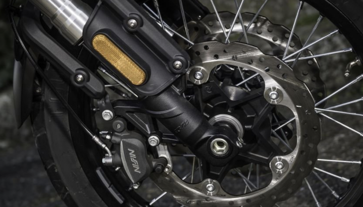 Voge Trofeo 525ACX: 100% spirito scrambler - Foto 2 di 11