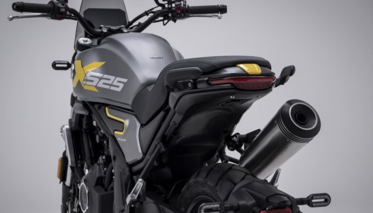 Voge Trofeo 525ACX: 100% spirito scrambler - Foto 6 di 11