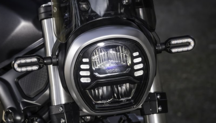 Voge Trofeo 525ACX: 100% spirito scrambler - Foto 9 di 11