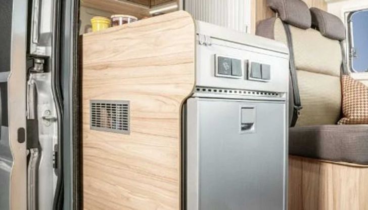 Il Ducato in versione camper rinasce con il nome di Hymer Ayers Rock - Foto 6 di 6