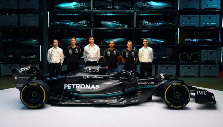 F1 2023: presentata la Mercedes W14 di Hamilton e Russell - Foto 1 di 8