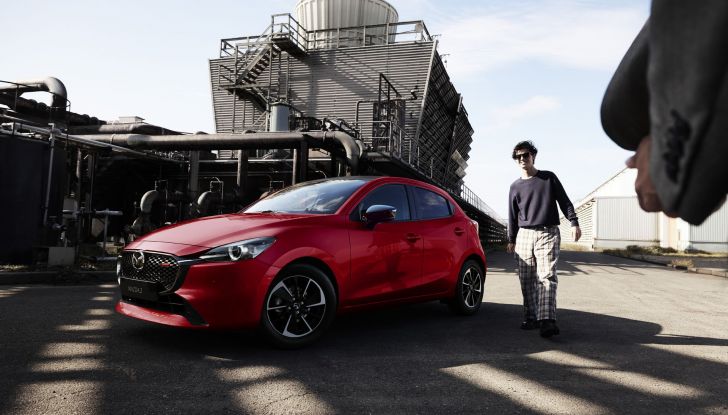 Mazda2 si aggiorna: tutte le novità del MY2023 - Foto 2 di 10