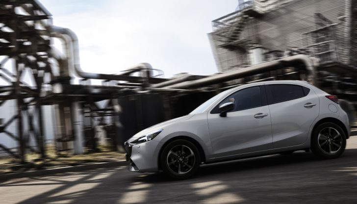 Mazda2 si aggiorna: tutte le novità del MY2023 - Foto 5 di 10