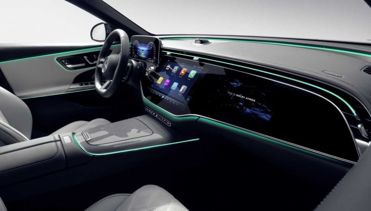 Mercedes aggiunge TikTok sull’infotainment della Nuova Classe E - Foto 2 di 8