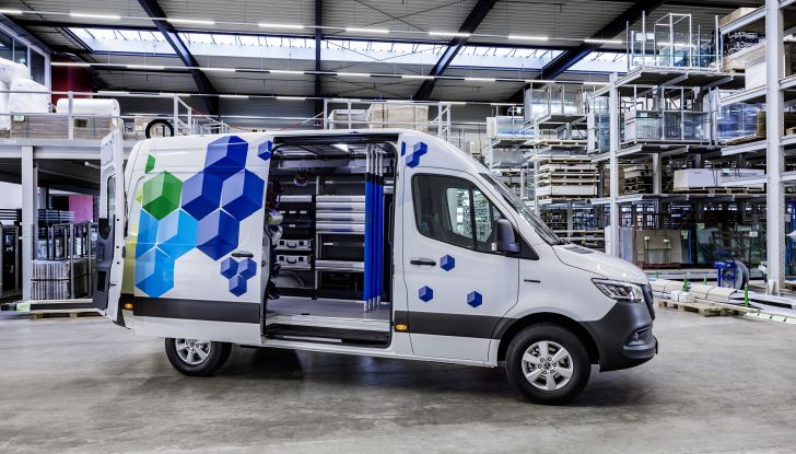 Mercedes eSprinter 2023: il furgone elettrico si aggiorna - Foto 12 di 16