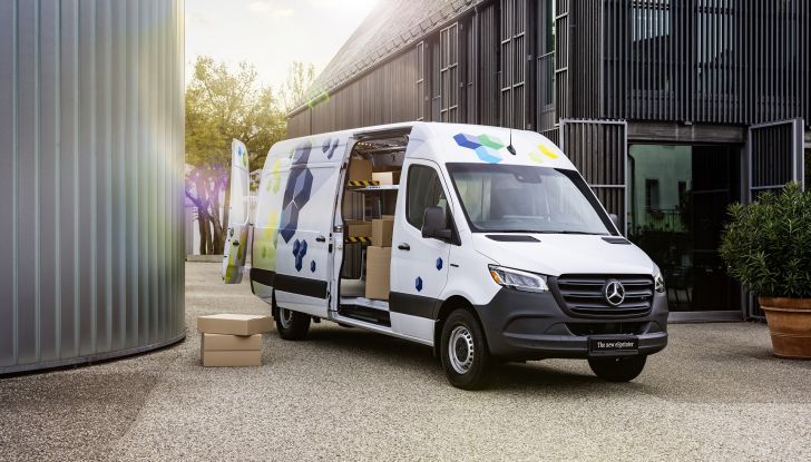 Mercedes eSprinter 2023: il furgone elettrico si aggiorna - Foto 4 di 16