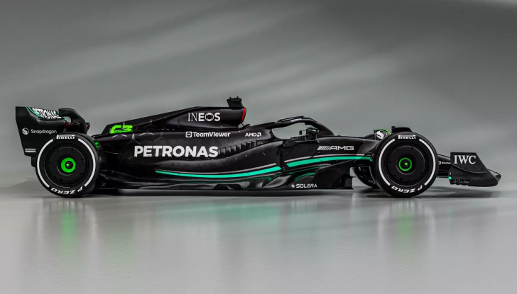 F1 2023: presentata la Mercedes W14 di Hamilton e Russell - Foto 2 di 8