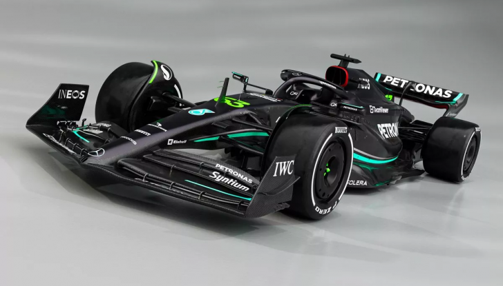 F1 2023: presentata la Mercedes W14 di Hamilton e Russell - Foto 6 di 8