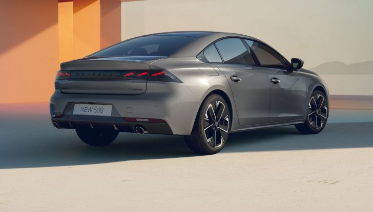 Nuova Peugeot 508: partono gli ordini in Italia da 42.170 euro - Foto 8 di 11