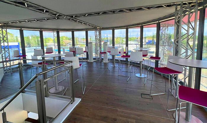 Il regalo perfetto per un appassionato di F1? Il motorhome della Force India! - Foto 1 di 7