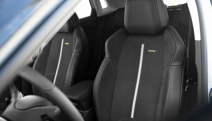 Opel Grandland GSe: il SUV si elettrifica e diventa più sportivo - Foto 1 di 8