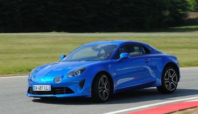 Alpine A110 Targa: la gamma potrebbe ampliarsi con una nuova versione