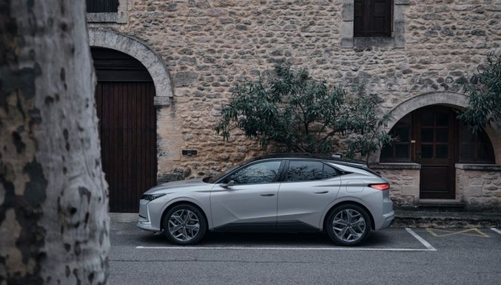 DS 4 e DS 7 si aggiornano con l’arrivo del nuovo restyling - Foto 6 di 12