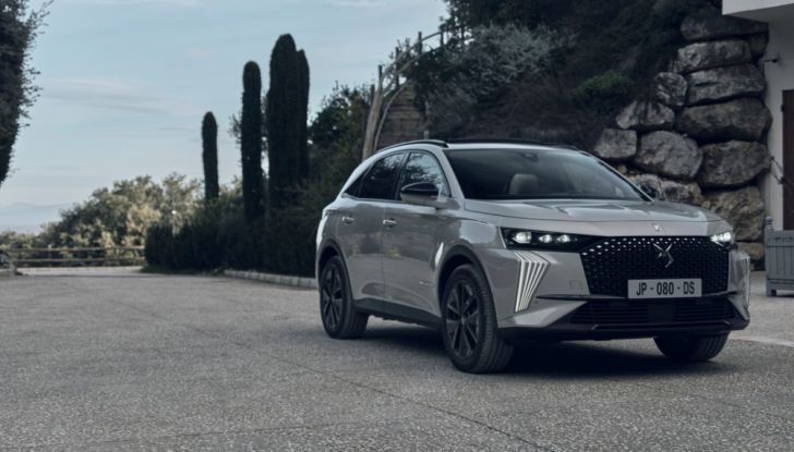 DS 4 e DS 7 si aggiornano con l’arrivo del nuovo restyling - Foto 7 di 12