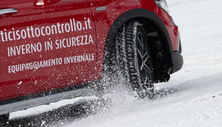 L’importanza di usare gli pneumatici invernali: dalla teoria alla pratica - Foto 19 di 42