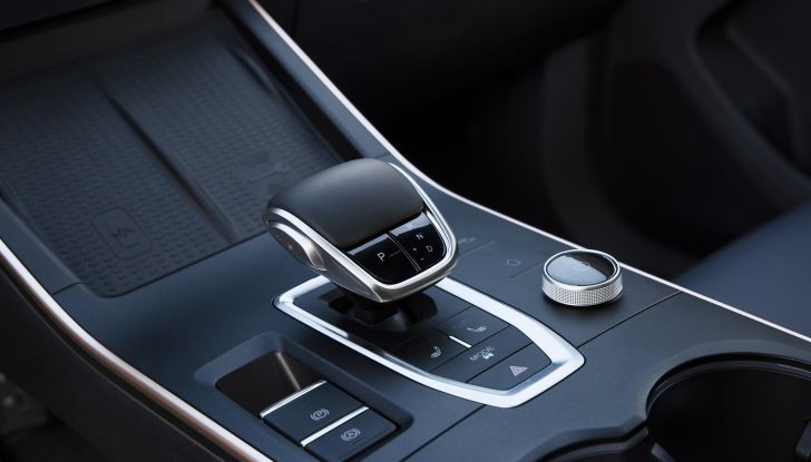 Chery Omoda 5: il SUV elettrico cinese arriva in Italia per fine anno - Foto 7 di 13