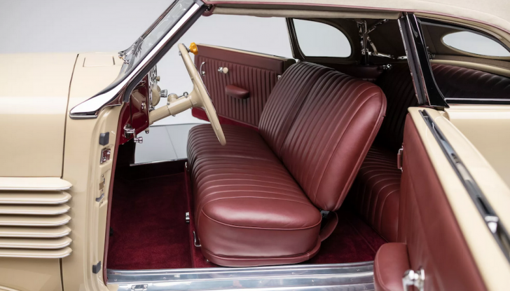 Cord 812 Phaeton del 1937, l’auto di Amelia Earhart - Foto 13 di 15