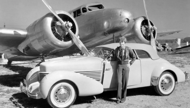 Cord 812 Phaeton del 1937, l’auto di Amelia Earhart - Foto 5 di 15