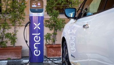 Enel X collabora con MIDAC per riciclare le batterie delle auto elettriche