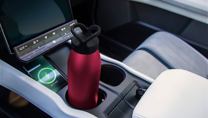 Fisker Ocean Extreme: il SUV elettrico con oltre 700 km autonomia - Foto 4 di 8