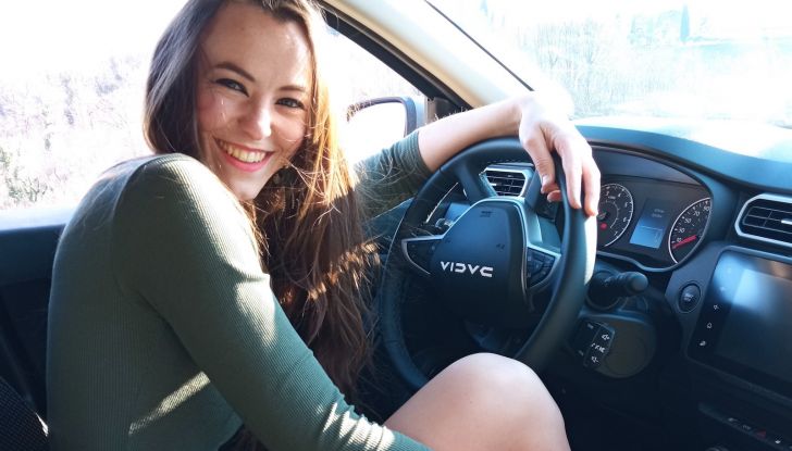 Dacia Duster GPL MY22 prova su strada, consumi e prestazioni - Foto 5 di 12