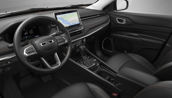 Jeep Renegade e Compass Upland Cross e High Altitude ora ordinabili in Italia - Foto 15 di 28
